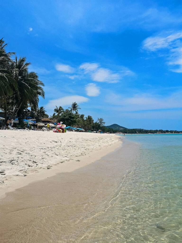 Der Chaweng Beach auf der zweitgrößten Insel von Thailand, Koh Samui, eignet sich hervorragend zum Baden.