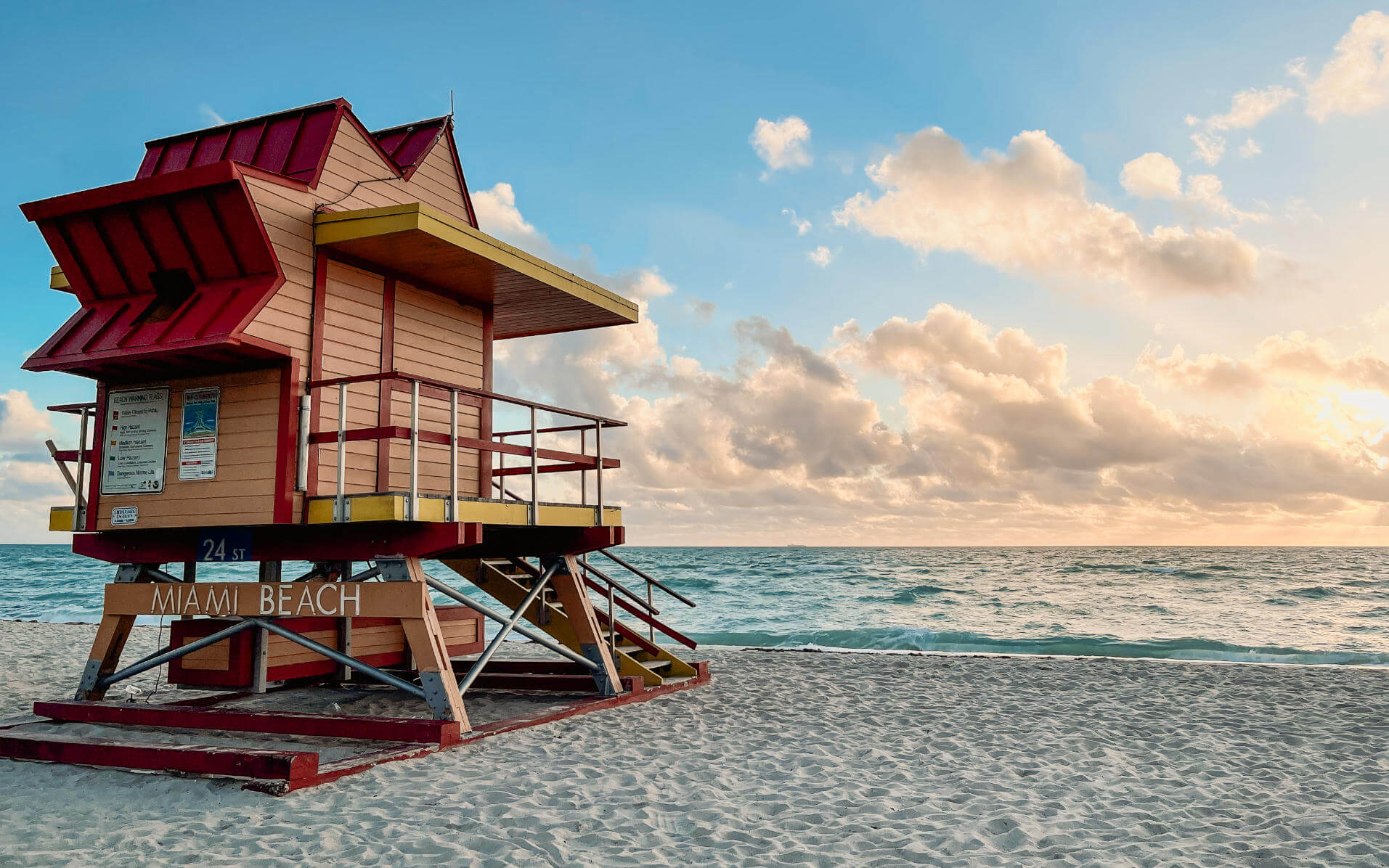 Die bunten „Lifeguard Stands“ sind in Miami Beach eine Sehenswürdigkeit für sich.