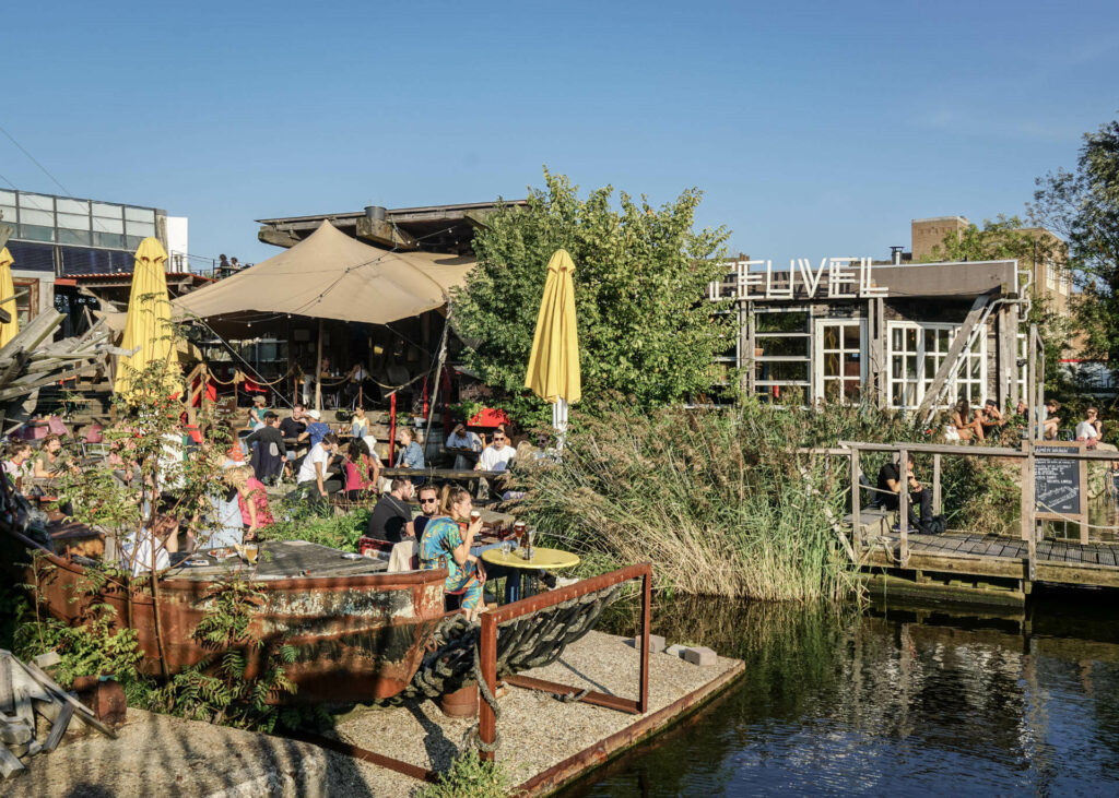 Das de Ceuvel ist definitiv etwas Sehenswertes in Amsterdam für alle, die nachhaltiger leben wollen..