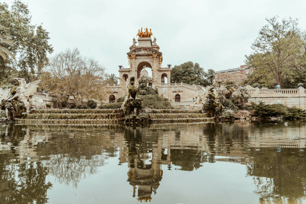 Ein Geheimtipp für die ruhige Pause zwischen den beschäftigten Sehenswürdigkeiten von Barcelona: der Parc de la Ciutadella.