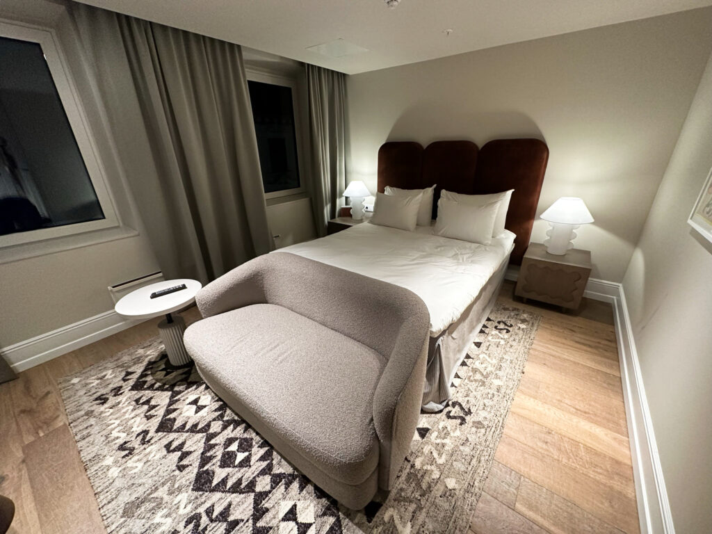 Ein gemütliches Zimmer im Revier-Hotel in Oslo.