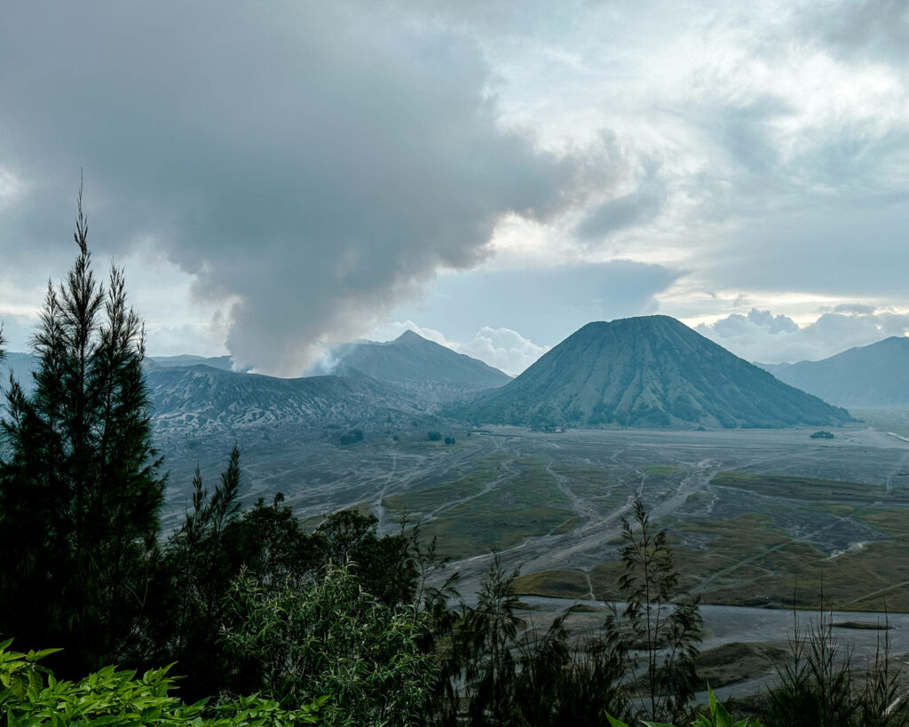 Blick auf die Vulkane in Java.