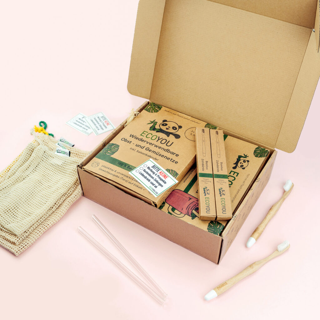 Ein gepacktes Reisekit ist bereit für den Urlaub.